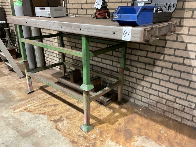 Zelfbouw stalen tafel - afbeelding 2 van  3