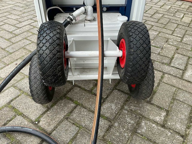 Zelfbouw toilet met vermaler - afbeelding 8 van  13