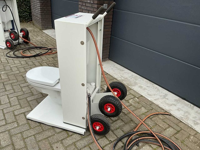 Zelfbouw toilet met vermaler - afbeelding 3 van  13