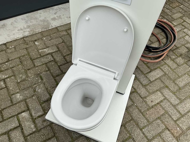 Zelfbouw toilet met vermaler - afbeelding 4 van  13