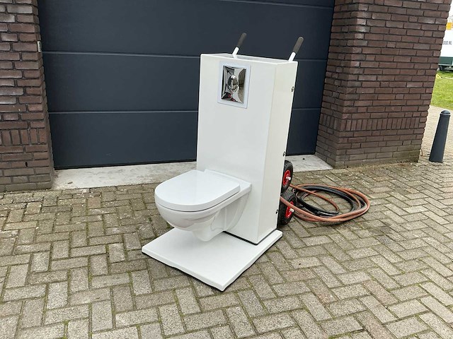 Zelfbouw toilet met vermaler - afbeelding 6 van  13