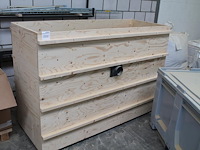 Zelfbouwzeef met afmeting 180 x 71 x 125 cm met afzuigmotor. maasgrootte ca. 2x2 mm. - afbeelding 1 van  4