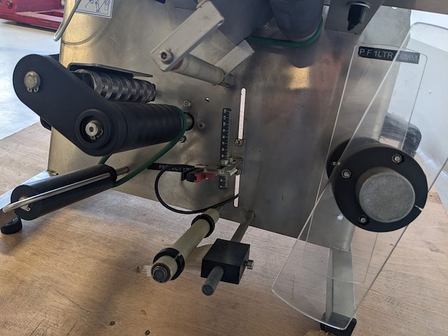 Zelfklevende etiketeer machine, adlp, eko 10 - afbeelding 6 van  8