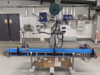 Zelfklevende etiketeer machine, altech, alritma, blauw, 2006 - afbeelding 1 van  13