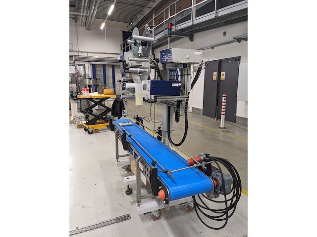 Zelfklevende etiketeer machine, altech, alritma, blauw, 2006 - afbeelding 11 van  13