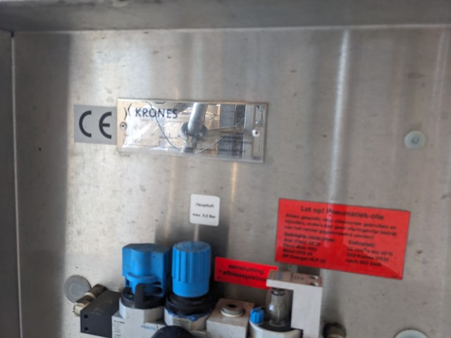 Zelfklevende etiketeer machine, krones, autocol 747-648, 2002 - afbeelding 14 van  39