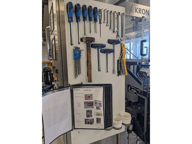 Zelfklevende etiketeer machine, krones, autocol 747-648, 2002 - afbeelding 15 van  39