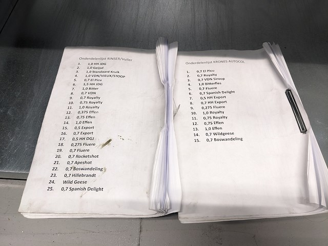 Zelfklevende etiketeer machine, krones, autocol 747-648, 2002 - afbeelding 26 van  39