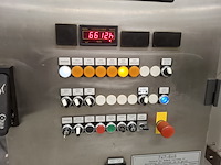 Zelfklevende etiketeer machine, krones, autocol 747-648, 2002 - afbeelding 28 van  39