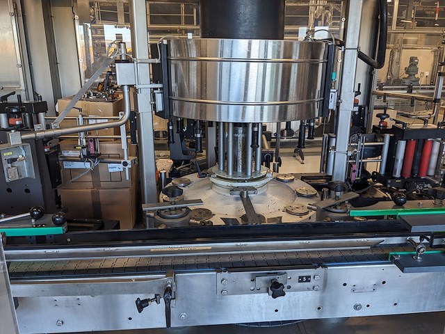 Zelfklevende etiketeer machine, krones, autocol 747-648, 2002 - afbeelding 37 van  39