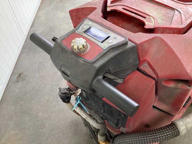 Zelfrijdende schrobmachine - afbeelding 2 van  5