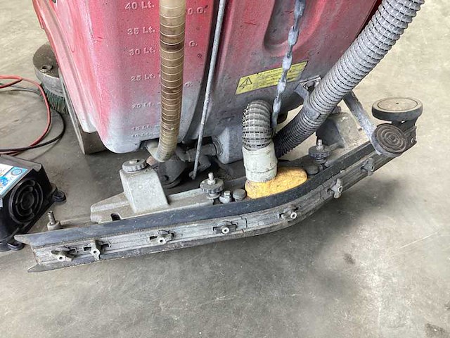 Zelfrijdende schrobmachine - afbeelding 4 van  5