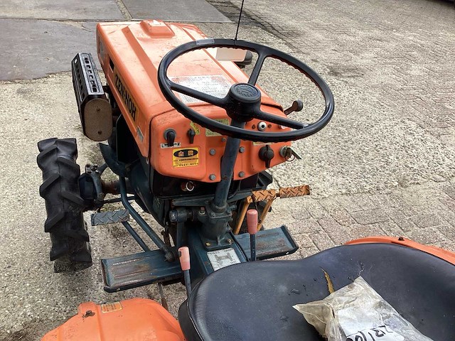 Zen-noh zb 7000 minitractor - afbeelding 14 van  16