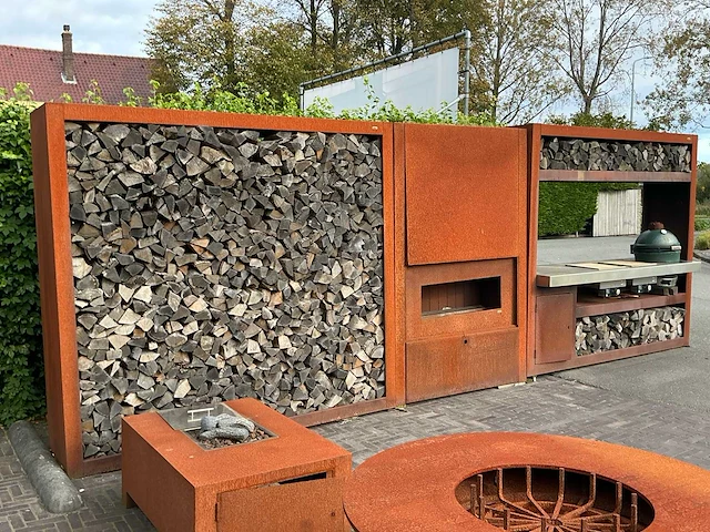 Zeno cortenstalen buitenkeuken en houtopslag - afbeelding 5 van  12