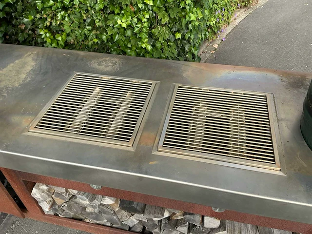 Zeno cortenstalen buitenkeuken en houtopslag - afbeelding 12 van  12