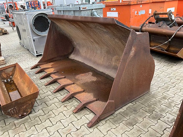 Zeppelin 930h it-sw grondbak - afbeelding 1 van  8