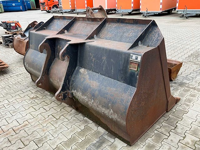 Zeppelin 930h it-sw grondbak - afbeelding 2 van  8