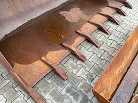 Zeppelin 930h it-sw grondbak - afbeelding 4 van  8