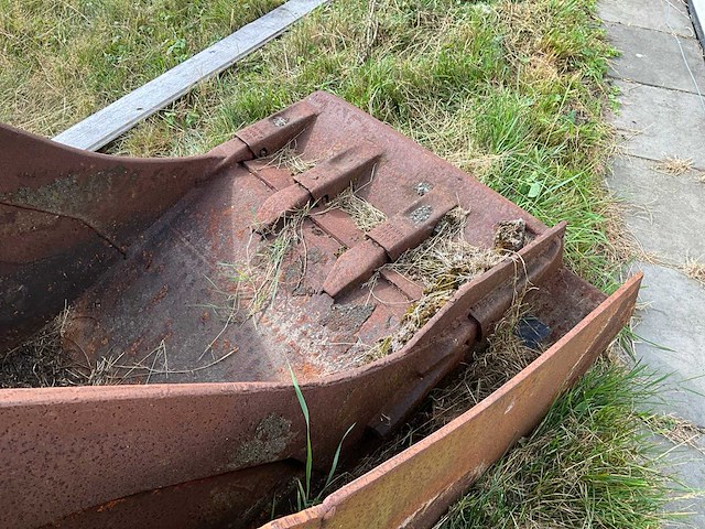 Zeppelin graafbak - afbeelding 3 van  3