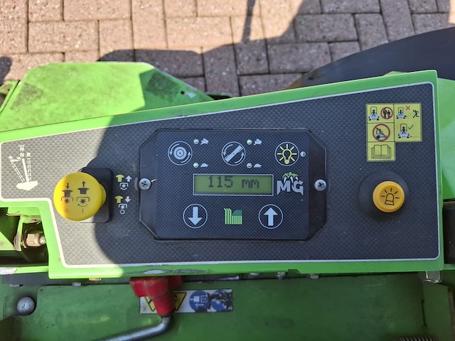 Zero turn cirkelmaaier, mean grean, majoris cxr 152, 2020 - afbeelding 16 van  18