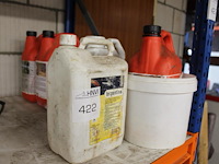 Zes aangebroken cans aspen en terpentine. - afbeelding 1 van  1