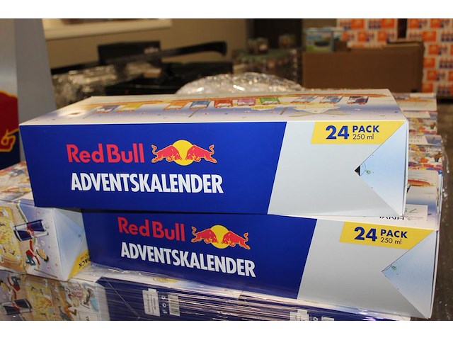 Zes adventskalenders red bull 24x 250 ml. tht 6-2026. - afbeelding 2 van  2