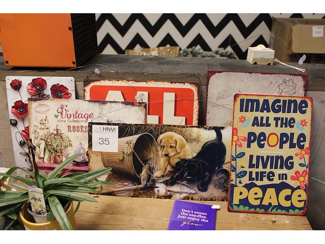 Zes decoratieve wandbordjes in diverse maten. - afbeelding 1 van  2