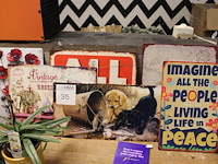 Zes decoratieve wandbordjes in diverse maten. - afbeelding 1 van  2