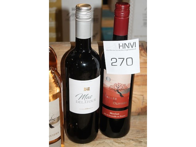 Zes diverse flessen wijn. - afbeelding 3 van  3