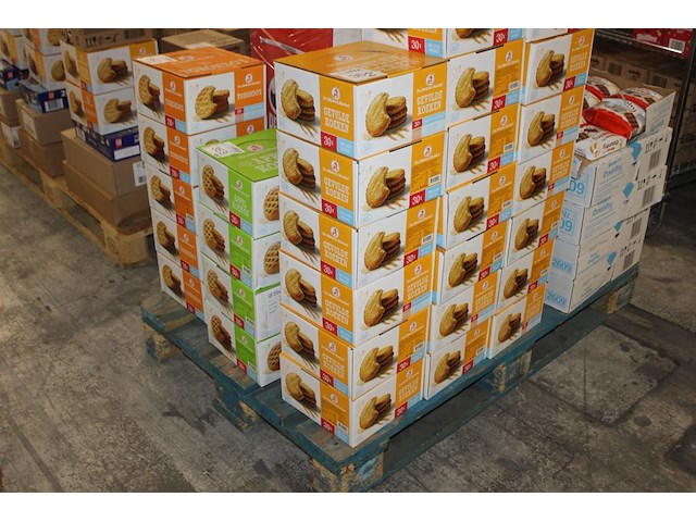 Zes dozen gevulde koeken. 6x 30 stuks. tht 7-25. - afbeelding 1 van  2