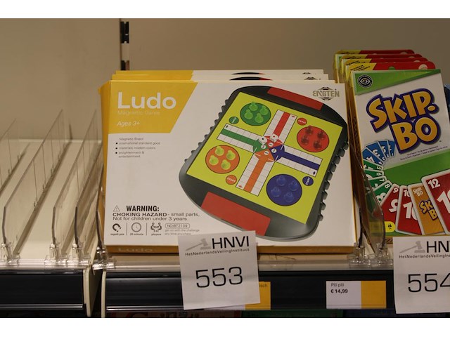 Zes engten ludo magentic game. - afbeelding 1 van  2