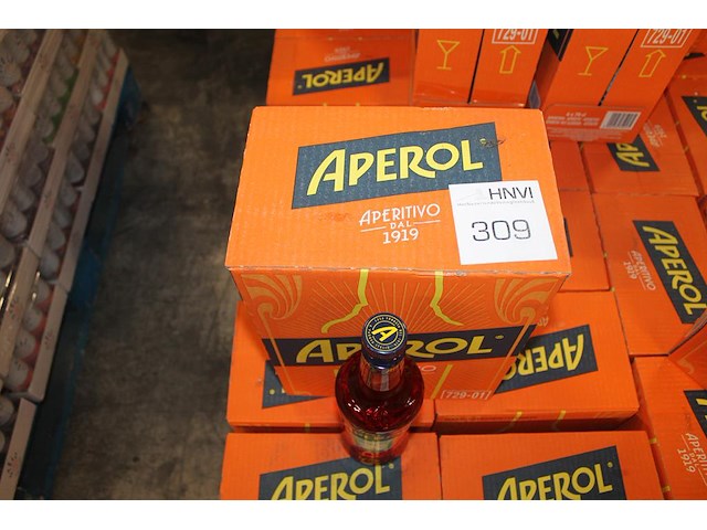Zes flessen aperol. - afbeelding 1 van  2