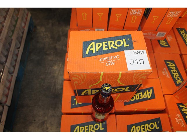 Zes flessen aperol. - afbeelding 1 van  2
