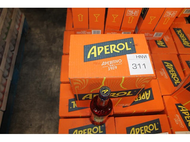 Zes flessen aperol. - afbeelding 1 van  2