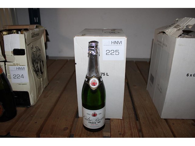 Zes flessen appelcider cidreruwet. - afbeelding 1 van  2