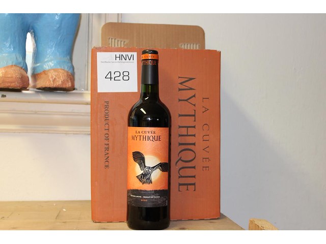Zes flessen rode wijn la cuvee mythique 2020. - afbeelding 1 van  2