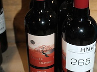 Zes flessen rode wijn merlot la vallee des oliviers. - afbeelding 2 van  2