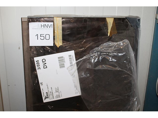 Zes getinte glasplaten 1400 x 8 mm. - afbeelding 1 van  4