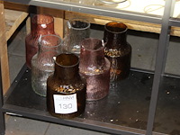 Zes glazen vazen in diverse kleuren hoogte 20 cm. - afbeelding 1 van  2