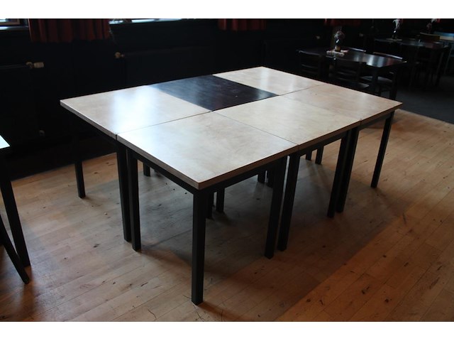 Zes horeca tafels met afmeting 70 x 70 x 76 cm. - afbeelding 2 van  3