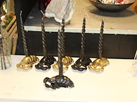 Zes kreeft kandelaars met kaars. - afbeelding 1 van  3