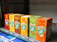 Zes pakken cup-a-soup in diverse smaken. - afbeelding 2 van  2