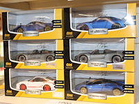 Zes speelgoed auto's absolute motors. - afbeelding 1 van  1