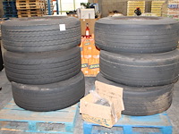 Zes vrachtwagen banden op velg w.o. maatvoering 385/65r22,5. - afbeelding 1 van  6