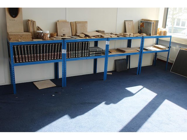 Zesdelige stellingkast blauw. afmeting 45 x 90 x 90 cm. let op: exclusief inhoud. - afbeelding 1 van  3