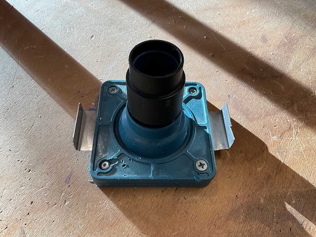 Zeskant werkbank met heuer bankschroeven en afzuiging - afbeelding 2 van  10