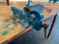 Zeskant werkbank met heuer bankschroeven en afzuiging - afbeelding 5 van  10