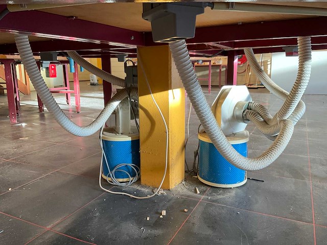 Zeskant werkbank met heuer bankschroeven en afzuiging - afbeelding 6 van  10