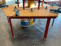 Zeskant werkbank met heuer bankschroeven en afzuiging - afbeelding 9 van  10