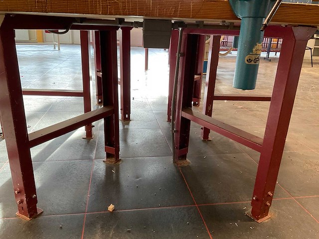 Zeskant werkbank met heuer bankschroeven - afbeelding 4 van  7